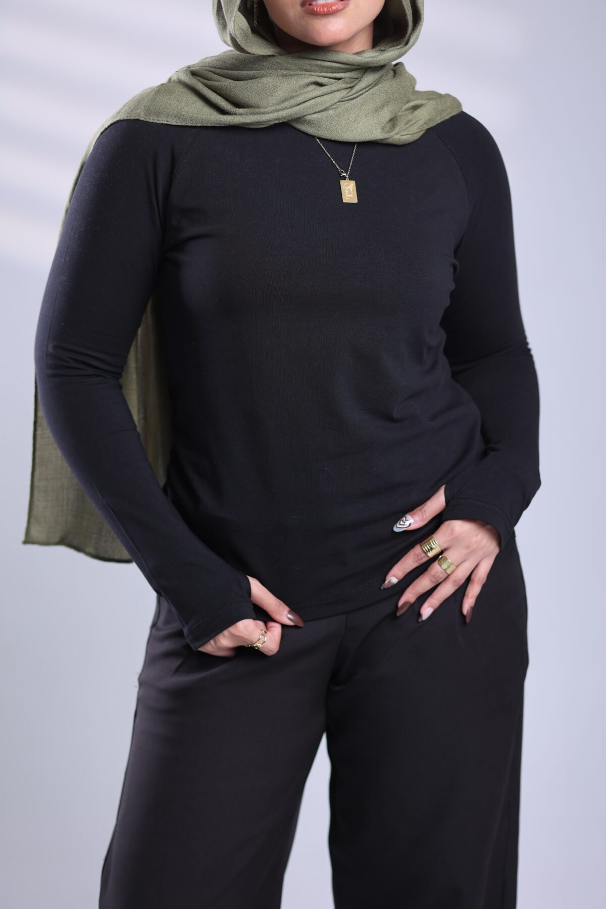 Basic Top Color Black
